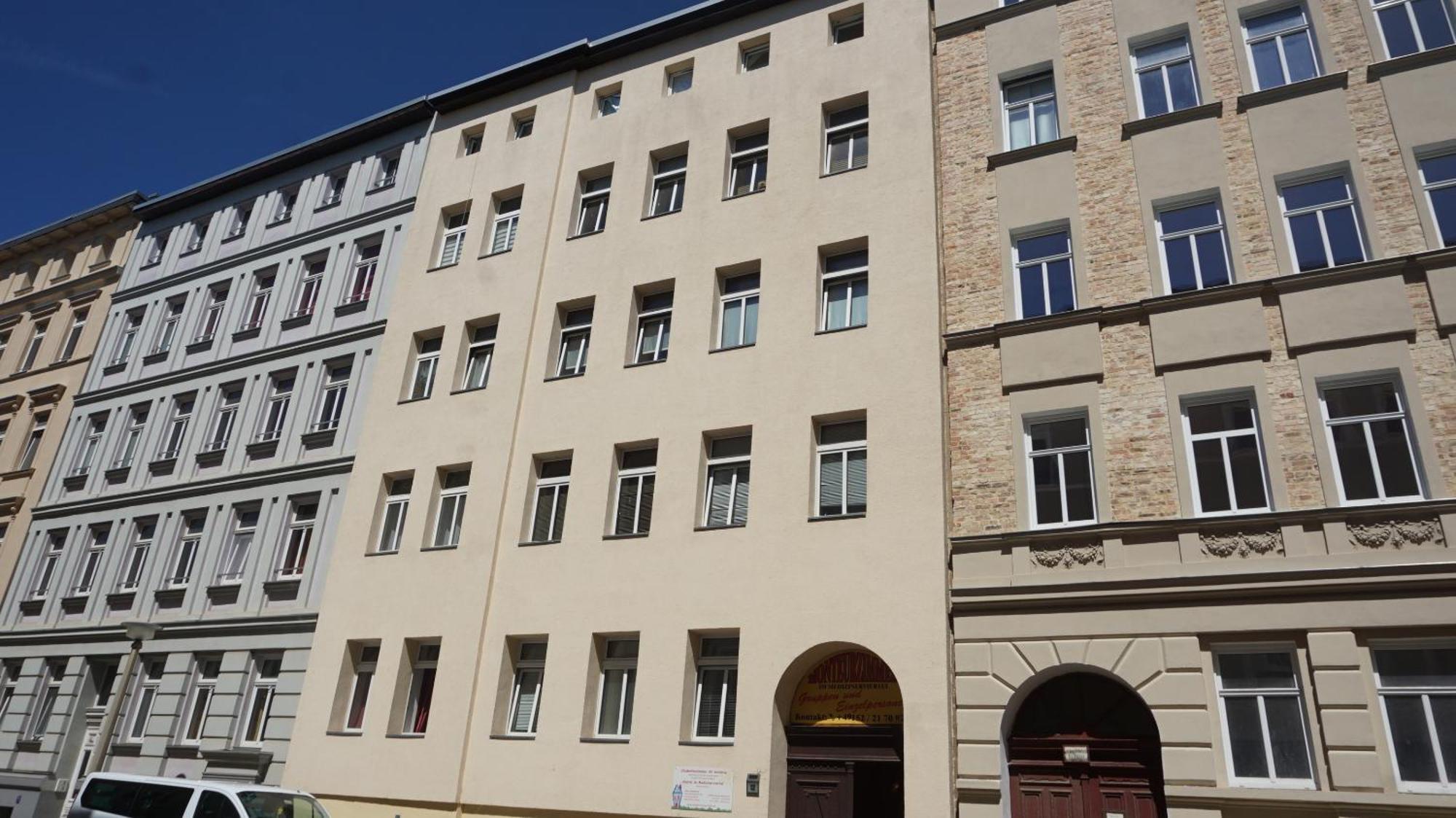 Hostel Im Medizinerviertel Halle  Esterno foto